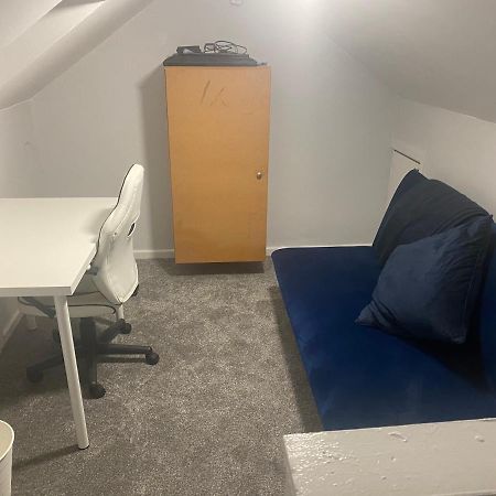 Convenient Room Belfast Buitenkant foto